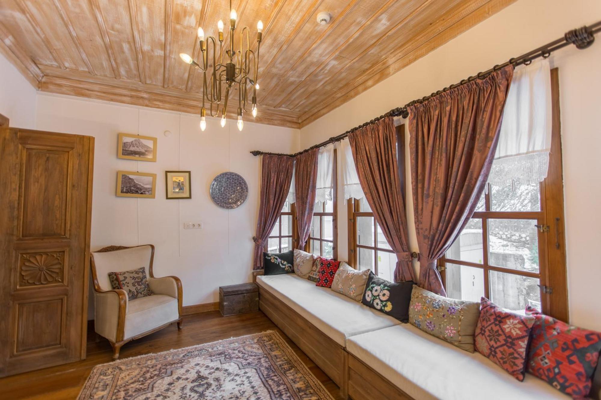 Isparta Historical Mansion Eskiciler Konagi - Cittaslow Egirdir Buitenkant foto