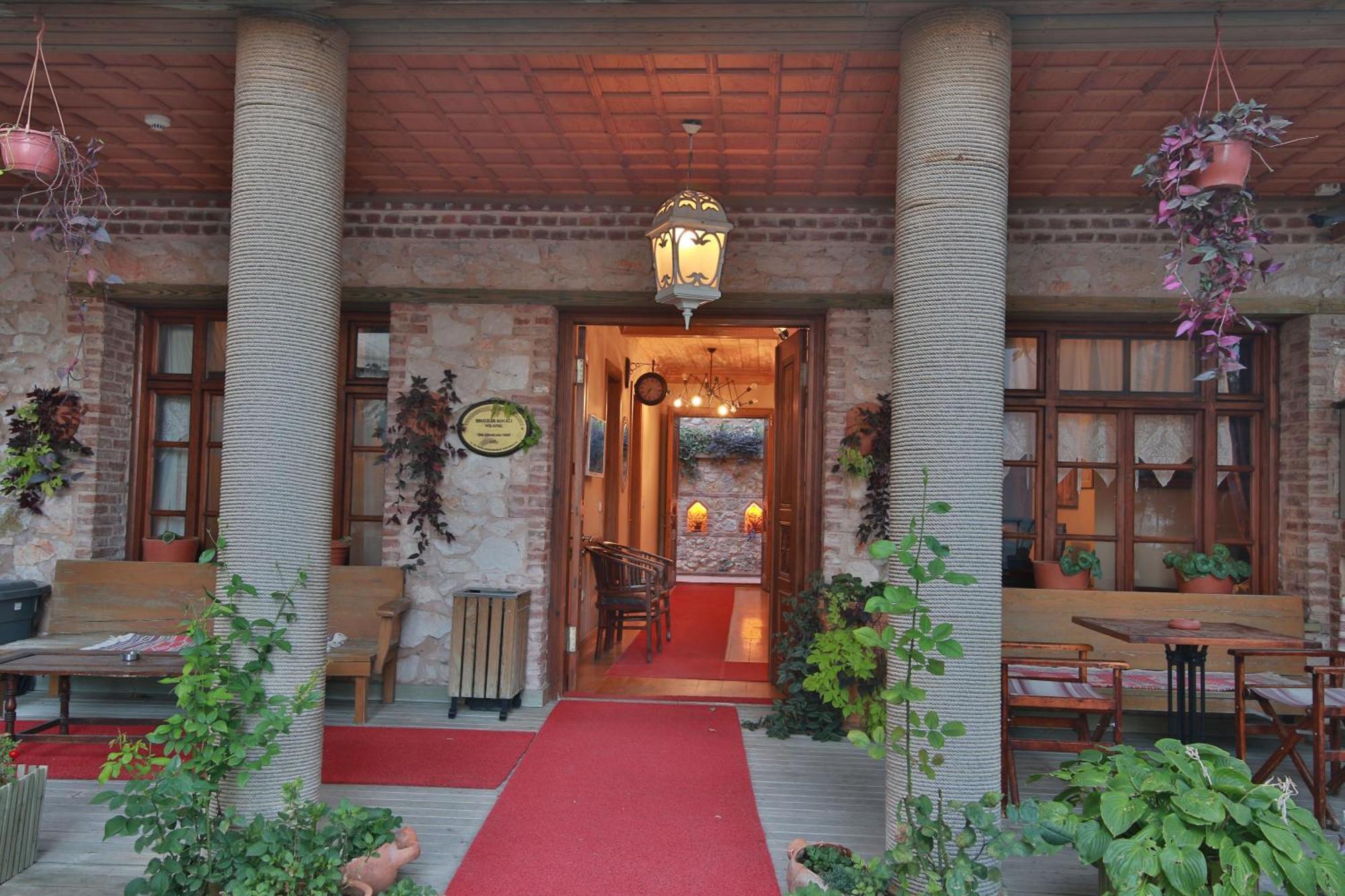 Isparta Historical Mansion Eskiciler Konagi - Cittaslow Egirdir Buitenkant foto