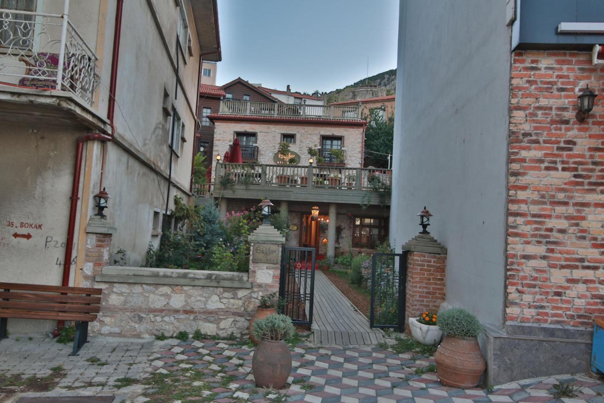 Isparta Historical Mansion Eskiciler Konagi - Cittaslow Egirdir Buitenkant foto