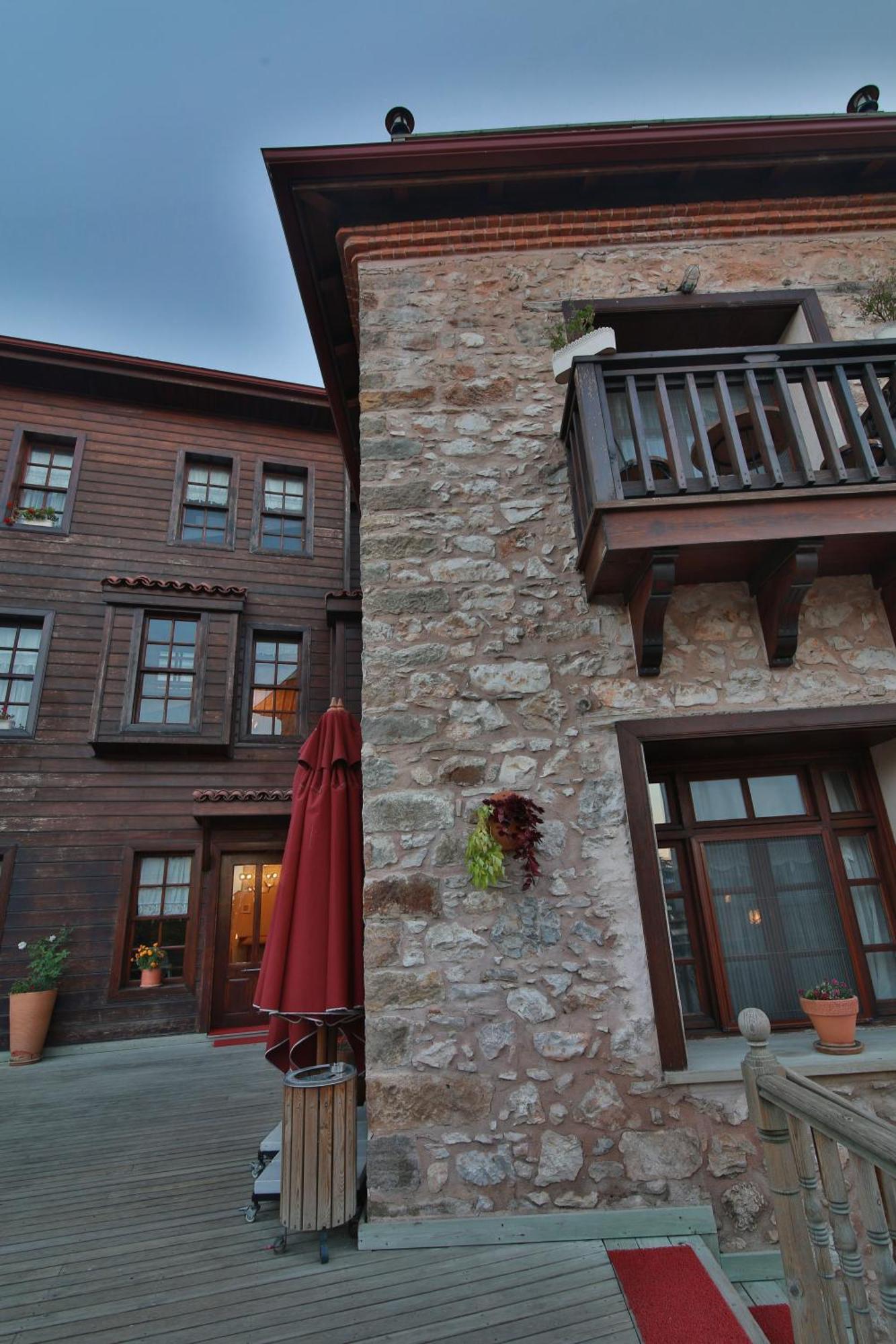 Isparta Historical Mansion Eskiciler Konagi - Cittaslow Egirdir Buitenkant foto